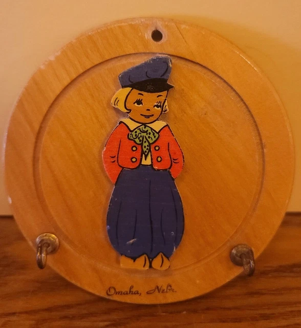 Vintage Dutch Girl Wooden Wall Hanging Key Hanger Nebraska Souvenir
