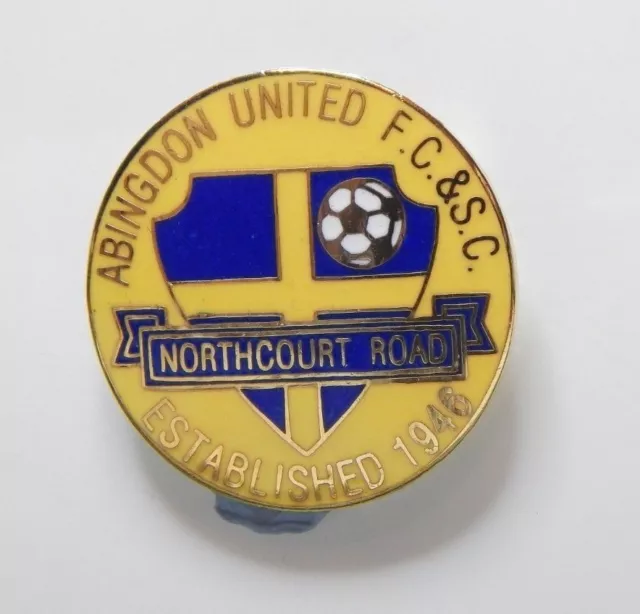 Abingdon United Football Club Enamel Badge - Non League Football Clubs -