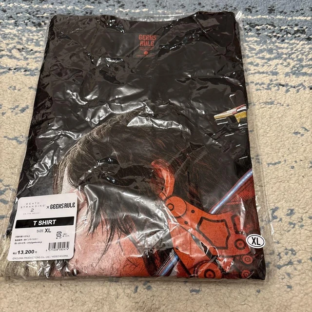 【L】DEATH STRANDING 2 × GEEKS RULE Tシャツ DEATH STRANDING 2 JAPAN POPUP TOUR】DEATH STRANDING WORLD