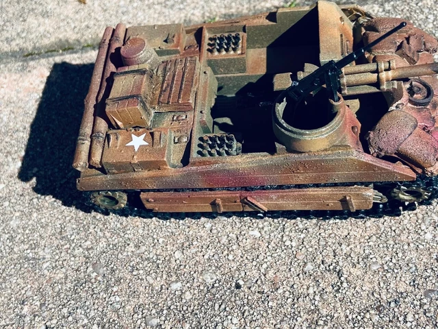M7 Priest de la 2ème DB au 1/72ème (Hobby Master