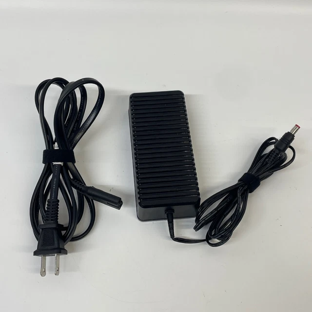 Alimentatore AC/DC 3.6V 1A – Spina 5.5x2.1mm + 3 Punte Intercambiabili – ACA361