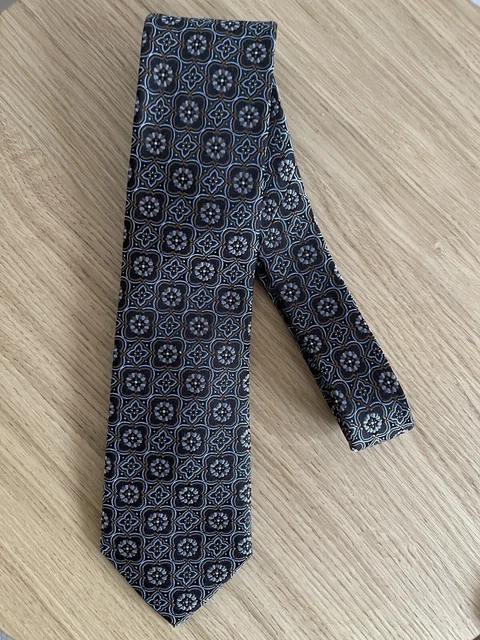 JOS Bank Men’s Reserve Silk Neck Tie In Navy Blue, Light Blue And Brown