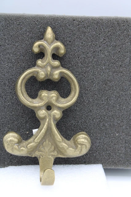 SPI SAN PACIFIC INTERNATIONAL Fleur De Lis Wall Hooks CAST IRON BRASS FINISH
