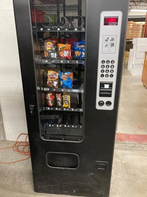 Snack vending machine, with dollar bill validation