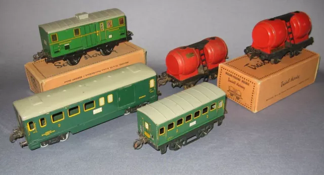 Lot ancien jouet tôle HORNBY wagons foudre et fourgon bagages écart 0 (JEP)