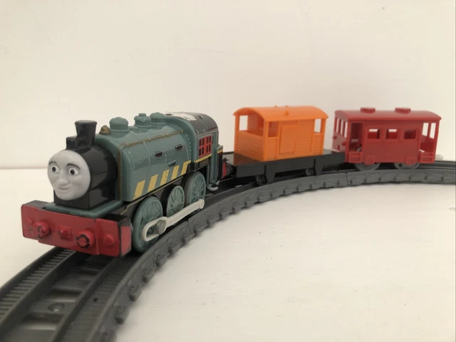 PORTER WITH TRUCKS Trackmaster Thomas Friends Tank Engine 2013
