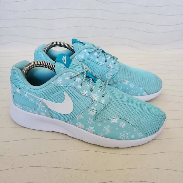 Nike Girls Kaishi Snowflake Teal BLU White Running Shoes Sneakers 749523 Sz 5.5Y