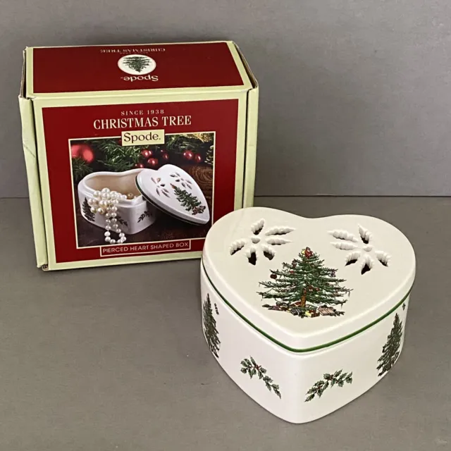NIB Spode Christmas Tree 5" Pierced Heart Shaped Trinket Box - MSRP $53.00