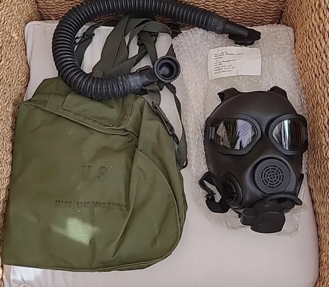 USA Extremely Rare New M 45 Land Warrior Medium Gas Mask Respirator CBR NBC Kit