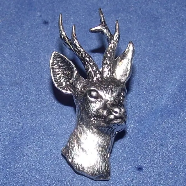 Superb Pewter Hunting Roe Deer Head Brooch Pin