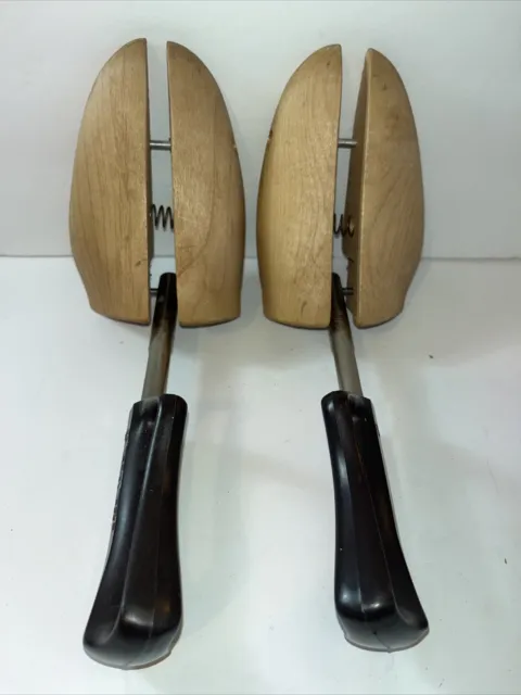 Vintage Wooden Rochester Shoe Tree Stretchers Keepers Size Large - XL Mens Pair
