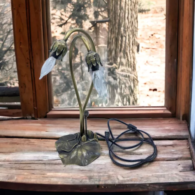 Tulip Lily Pad Base Table Lamp Tiffany Style 2 Lights No Shades 16" Height