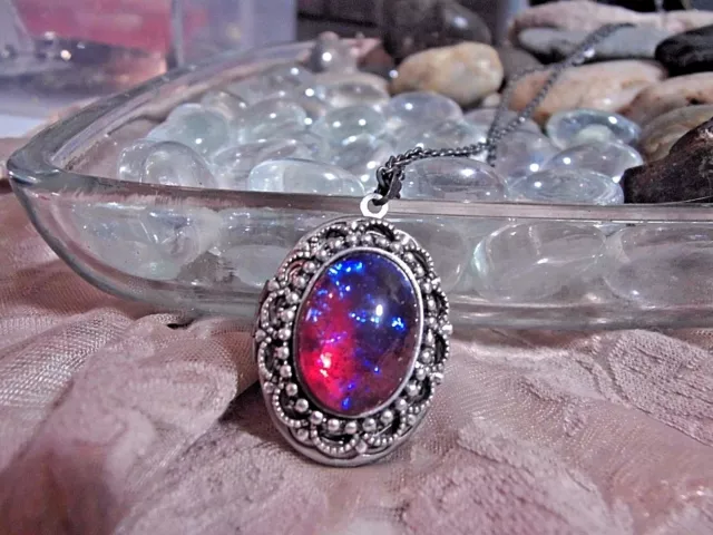 GRAD FANCY LACE DRAGONS BREATH FIRE LOCKET opal Necklace Pendant Birthday gift