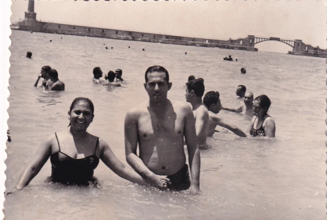 Egypt VINTAGE PHOTO - Couple at sea.