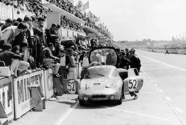Rene Bonnet Lm6 Le Mans 24 Hours France 1963 Motor Racing Old Photo