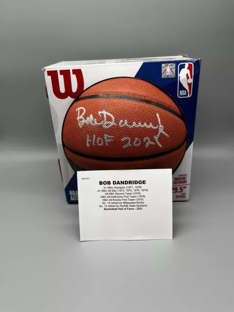 Trust A Hidden Treasures Autographed 2022 Basketballs Bob Dandridge NBA