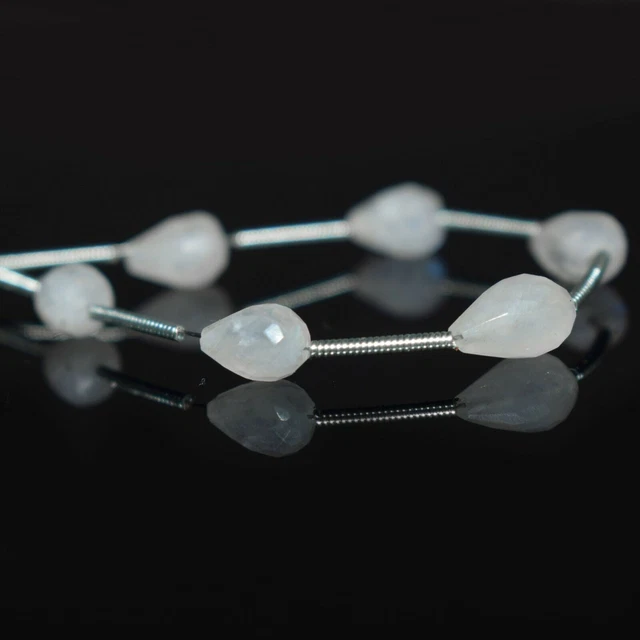 Perle de 4 po de Briolette en forme de goutte percée au centre à facettes...