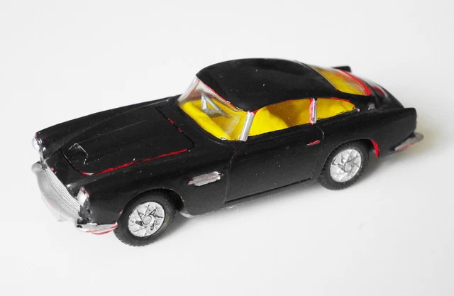 Corgi Toys - N° 218 Aston Martin D.b.4