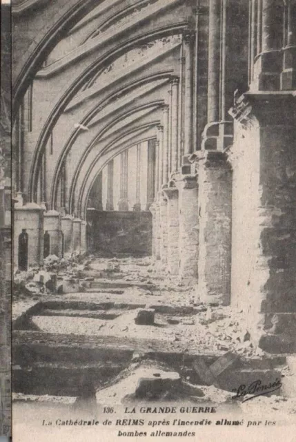 Vtg Postcard WW I Ruin Interior of Cathedrale de Reims Reims, France Unposted DB