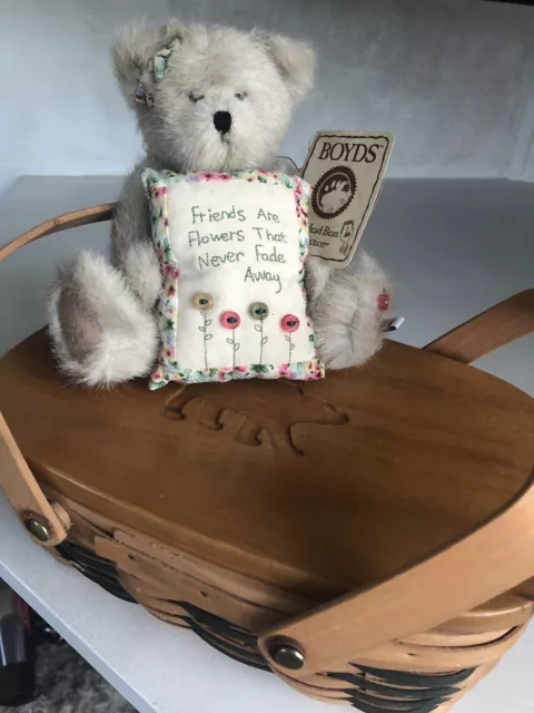 BOYDS BEAR Mia Friends AND Henton Wood Carved Bear Easter Picnic Basket 10 x 7”