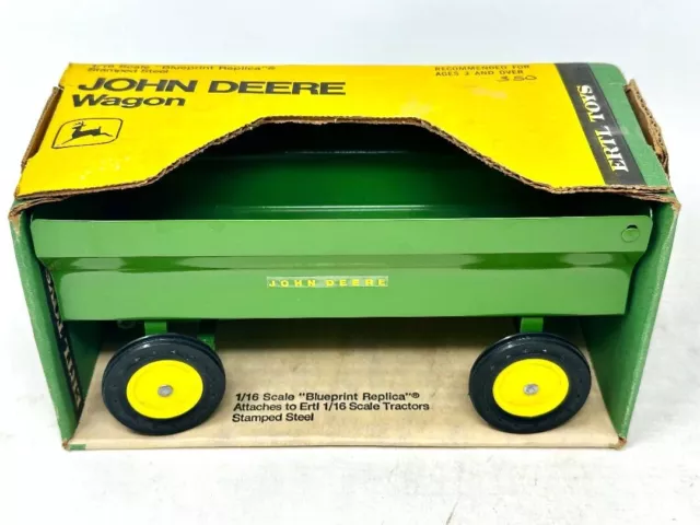 John Deere Ertl Toys Wagon #529 1/16 Scale Metal Pre-Owned