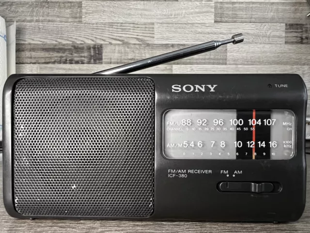 Sony Radio ICF-380 FM/AM Receiver Vintage Tragbarer Empfänger 2 Band Retro Musik