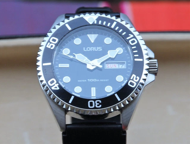 Lorus mens hotsell divers watch