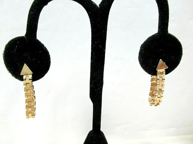 Vintage Gold Tone Arrow Hoop Earrings One Piece Closure