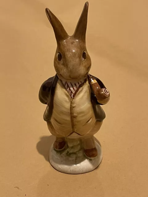 Beswick~Beatrix Potter MR BENJAMIN BUNNY  BP2a Gold Oval ~ Maroon Jacket