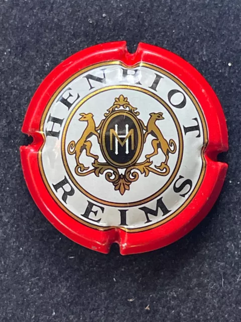 capsule de champagne "henriot n°30 rouge " côte de 5 euros