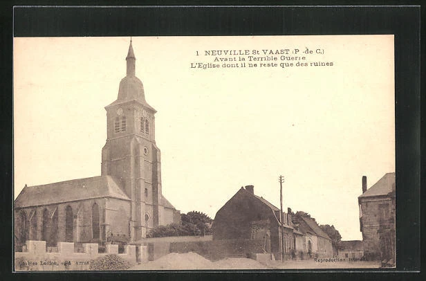 CPA Neuville-St-Vaast, L´Eglise dont il ne reste que des ruines