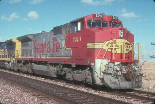 ORIGINAL SLIDE- ATSF Santa Fe B40-8W 548 & Train In Cajon Pass 12/90 £3 ...
