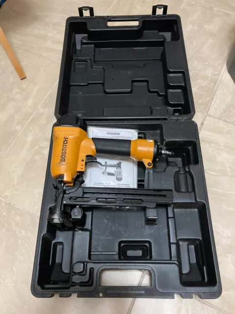 Stanley Bostitch SB150SLBC Cap Stapler Pneumatic Air Staple Gun W/Case