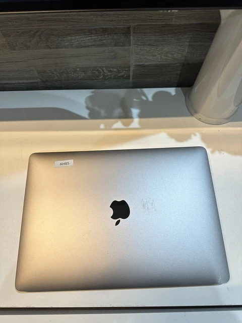 Apple MacBook Pro 13" 2020 Spares and Repairs Space Grey