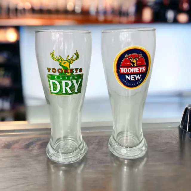 Tooheys New & Tooheys Extra Dry Beer Glasses X 2 Clear 285ml Barware Collectable
