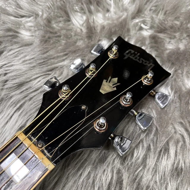 Gibson Gibson/Humming Bird Custom 1973 Made Acoustic Guitar Expertly packed from