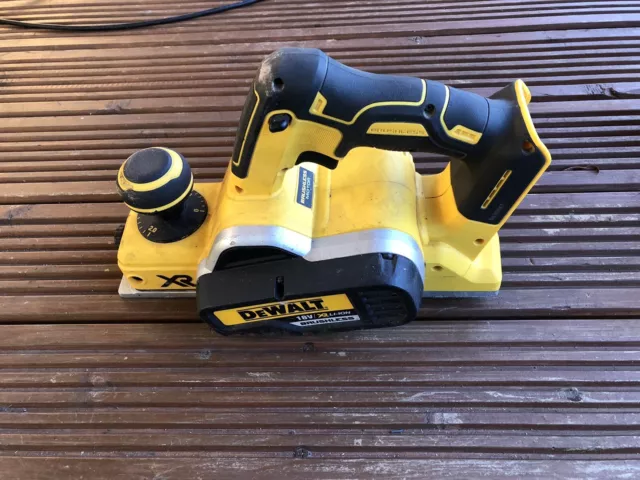 Dewalt DCP580N 18v Cordless Brushless Planer DCP580N-XJ - Body Only