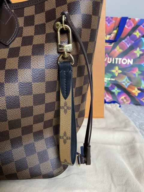 Buy [Used] LOUIS VUITTON Pochette Trio Pouch Monogram Reverse Giant  Monogram M68756 from Japan - Buy authentic Plus exclusive items from Japan