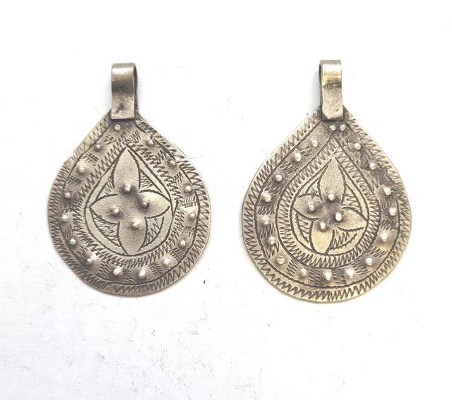 Ancien Pendentif Collier Berbère En Argent Massif - Diamètre 6 Cm - Très Bon état