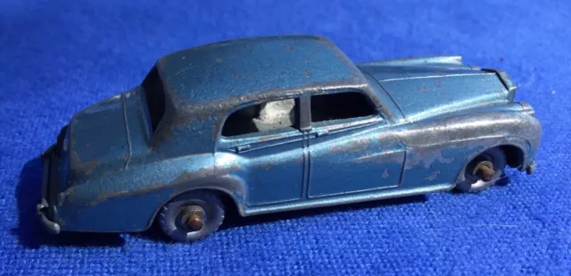 1960s Lesney Matchbox MOKO No44 Rolls Royce Silver Cloud, 1:87 die-cast model.