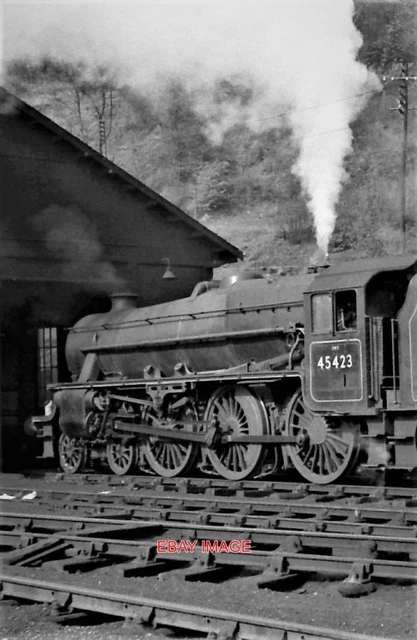 PHOTO STIRLING (63B)'S Stanier 'Black Five' 4-6-0 45423 Stands Outside ...