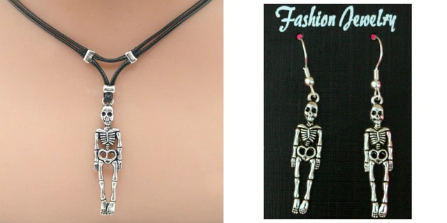 Set De Bijoux Halloween : Collier Pendentif Et Boucles D'oreilles Mains Squelette En Métal Argenté