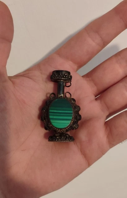 Flaconcino Boccetta Porta Profumo In Argento 925 Con 3 Cabochon Malachite Flaconcino Boccetta Porta Profumo In Argento 925 Con 3 Cabochon Malachite