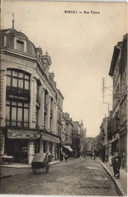 CPA BERNAY - Rue Thiers (160278)