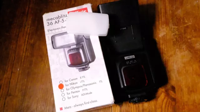 Metz Mecablitz 36 AF-5 digital flash for Nikon cameras
