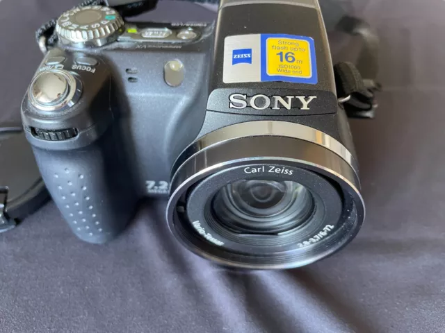 Appareil Photo Numerique Sony  Cyber-Shot Dsc-H5 Avec 7.2 Megapixels X20 Zoom