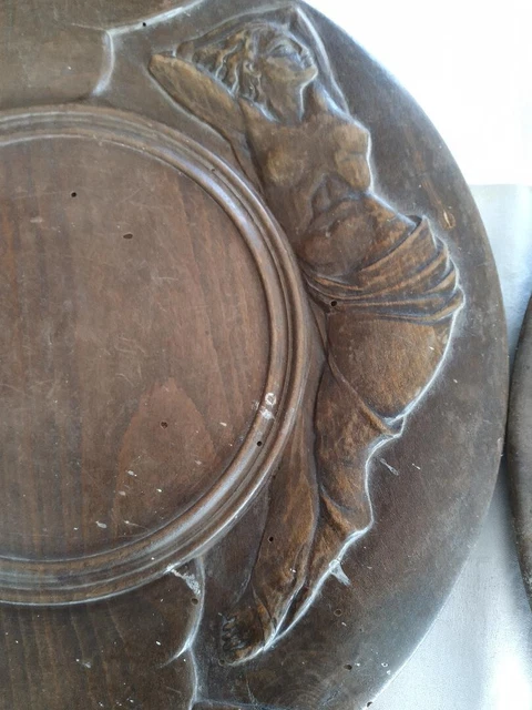 34 cm old pair of carved wooden plates signed with a woman / mucisian man