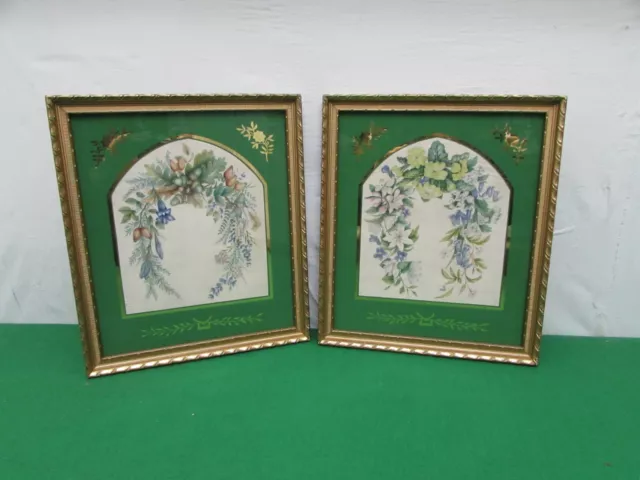 2 Early 19th Century Silk Floral Horseshoe Paintings in Verre églomisé Frames