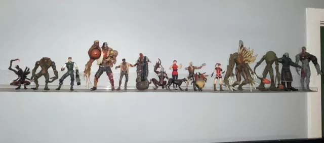 Resident Evil Loose Action Figure LOT of 16 Toy Biz Tyrant Claire Chris, Ada G4