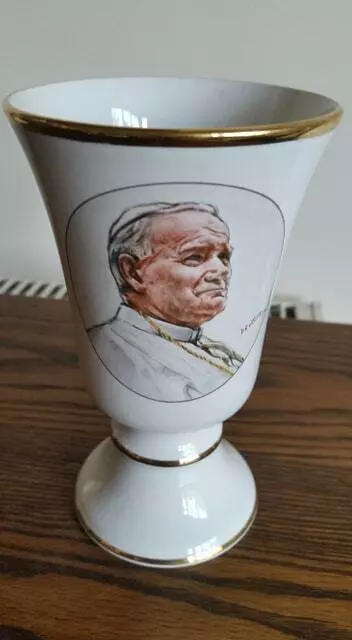 Royal Worcester Palissy Pope John Paul II,  UK visit 1982 chalice, toasting cup